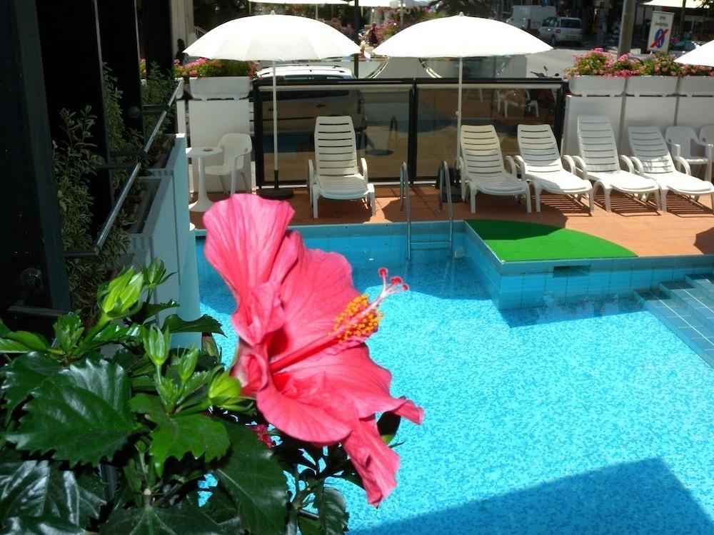 Hotel Grand Meeting 里米尼 外观 照片