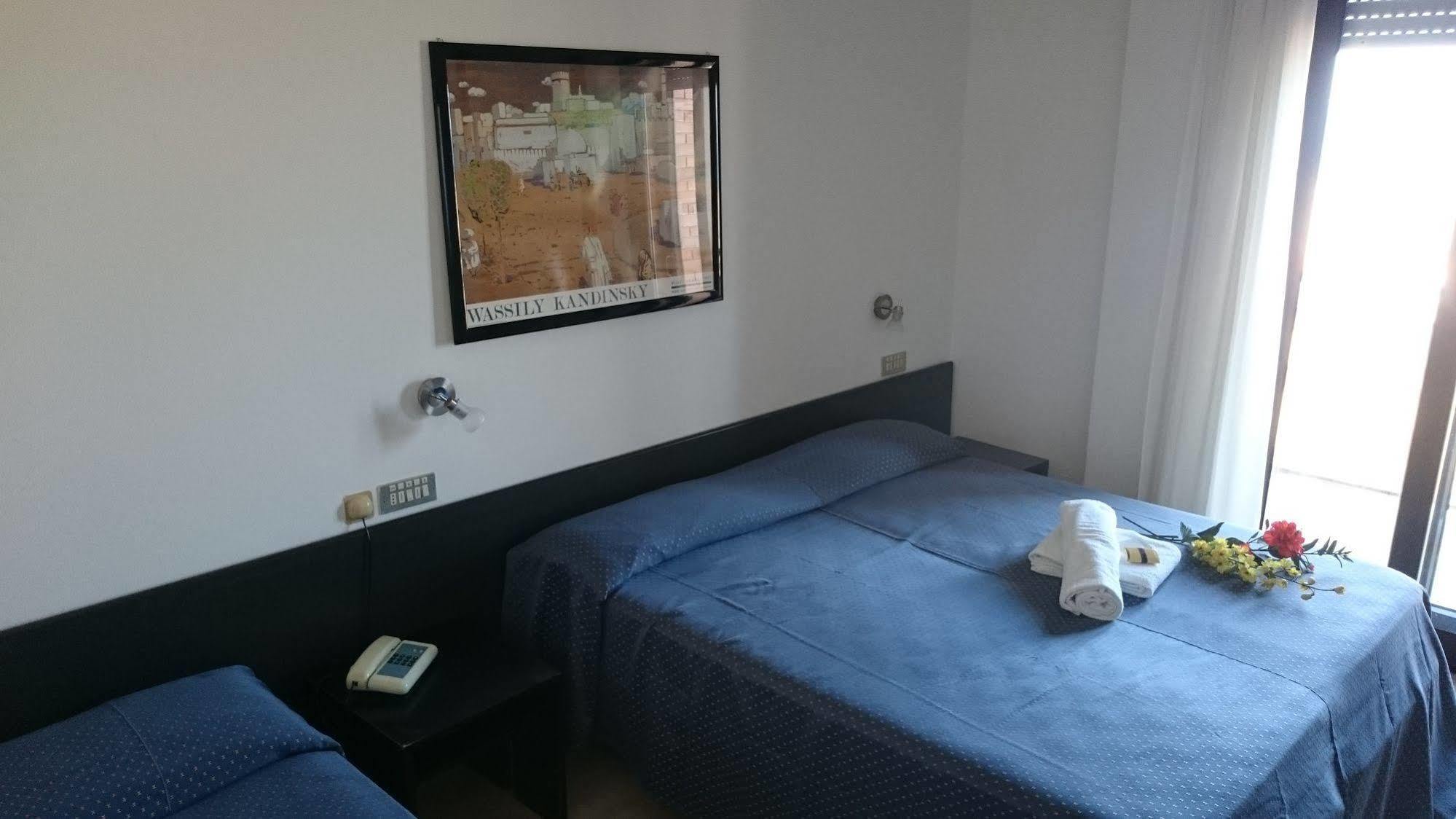 Hotel Grand Meeting 里米尼 外观 照片